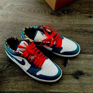 Air Jordan low SE sneakers